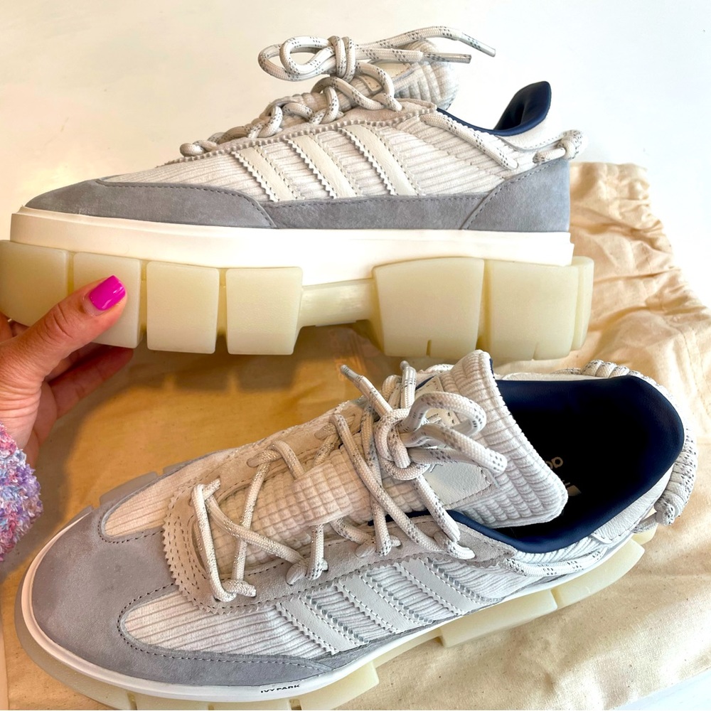 IVY PARK Sneakers!